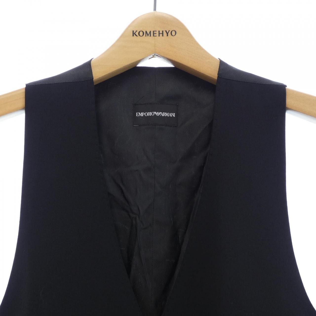 エンポリオアルマーニ EMPORIO ARMANI ベスト