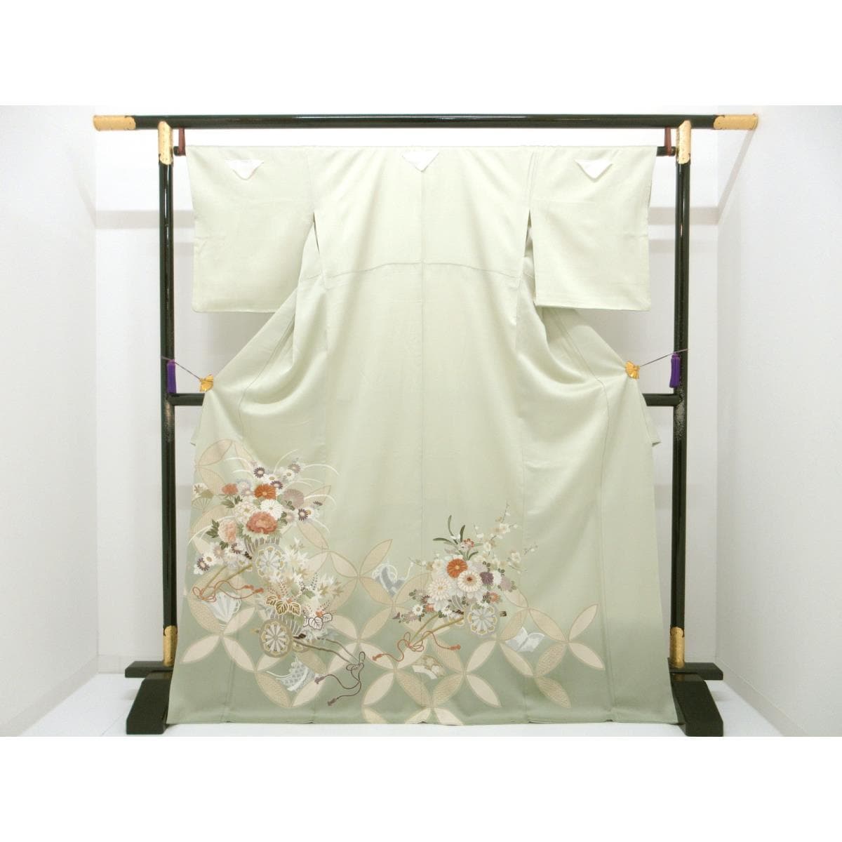 色留袖　下り藤【千總】