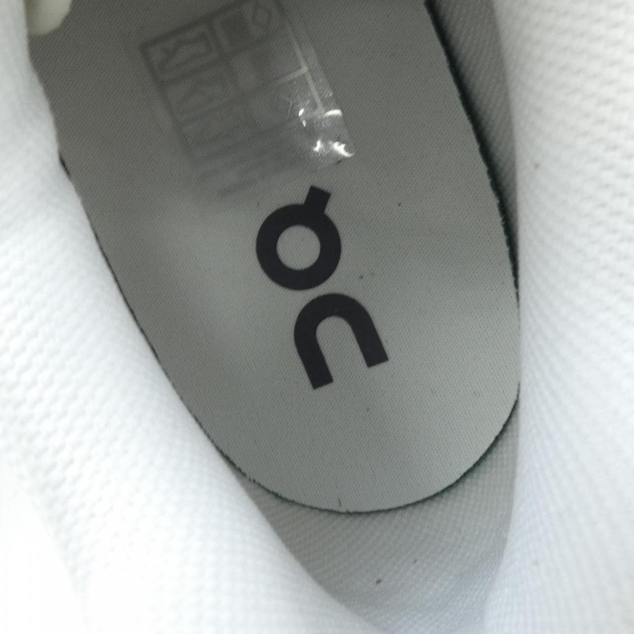 オン On 3MD30030202 スニーカー