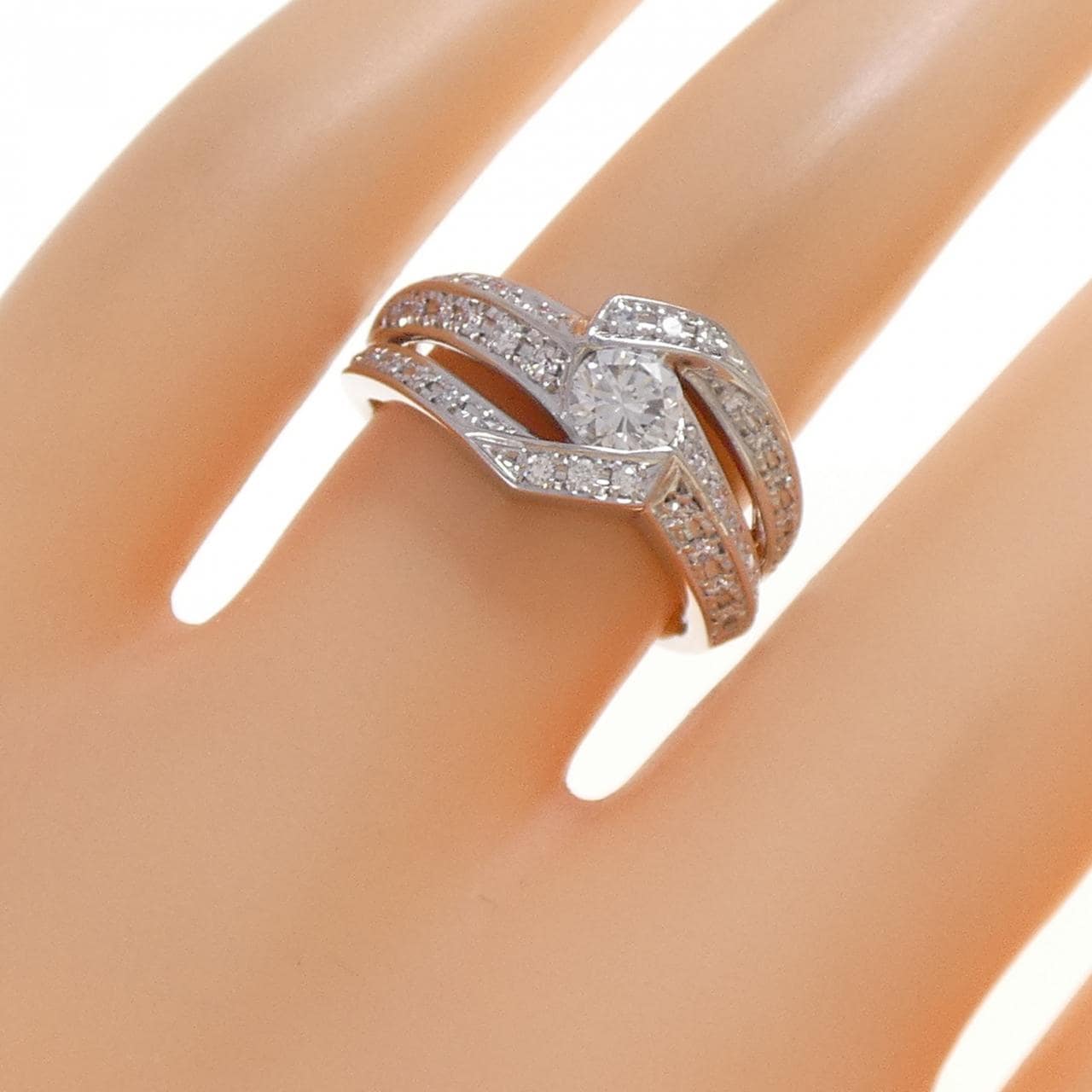 PT900 Diamond ring 0.34CT