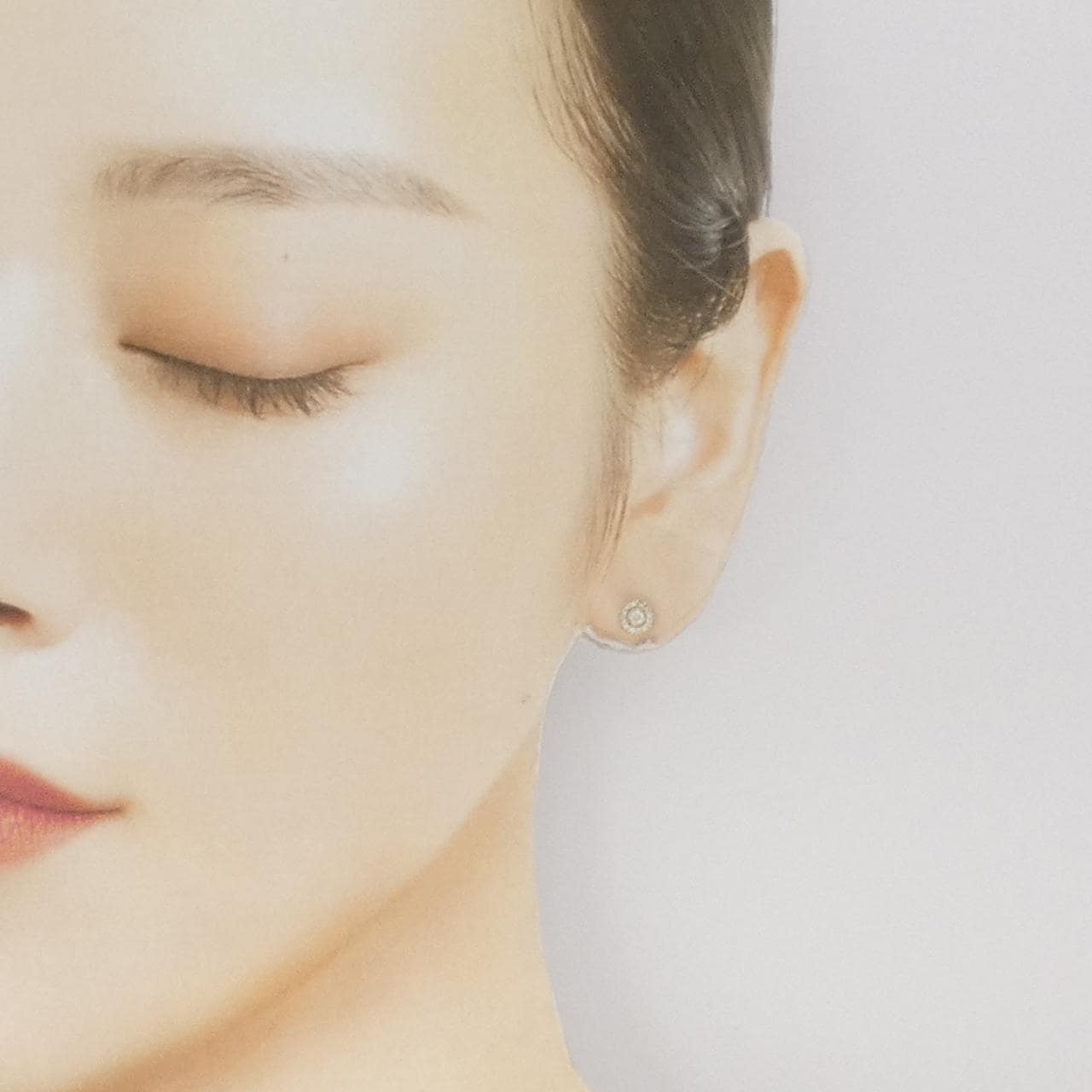 K10YG ダイヤモンド ピアス 0.09CT 片耳