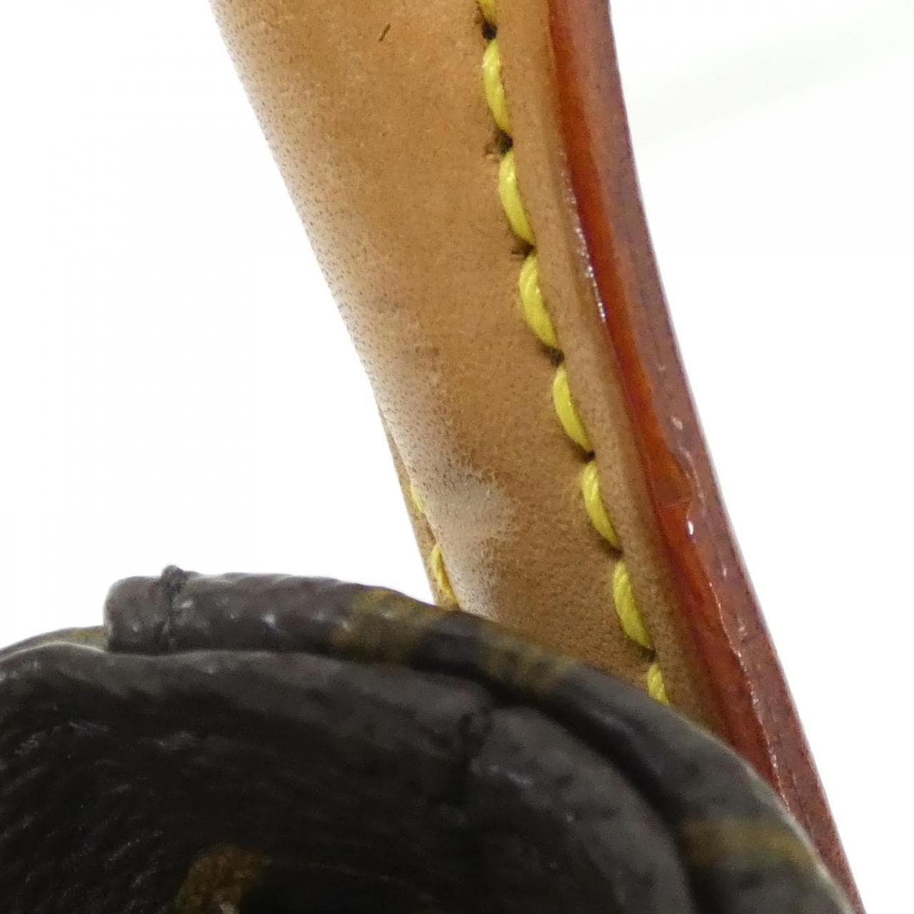 LOUIS VUITTON Monogram Loop 中号 M51146 单肩包