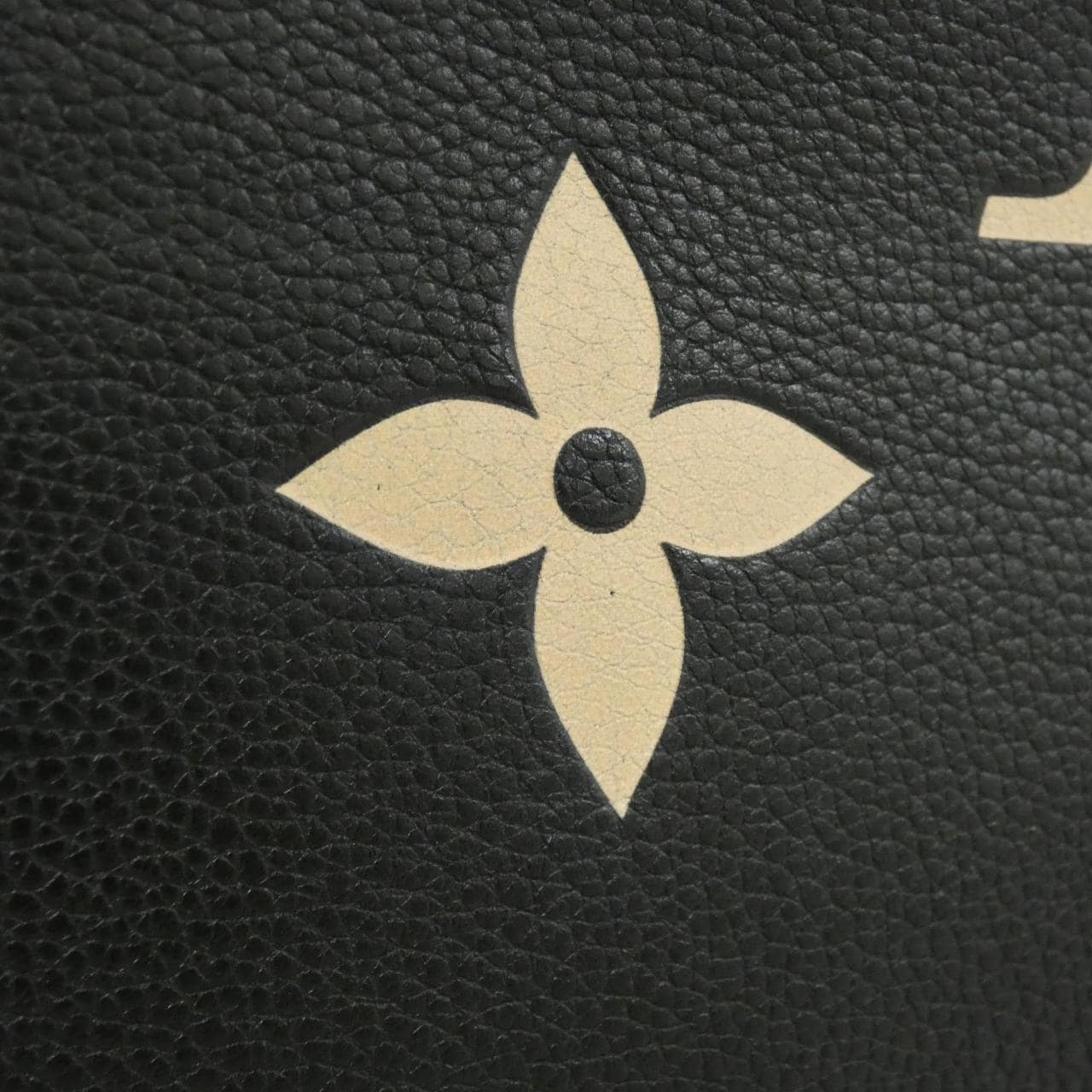 ルイヴィトン バイカラー モノグラム アンプラント オンザゴー MM M45495 バッグ