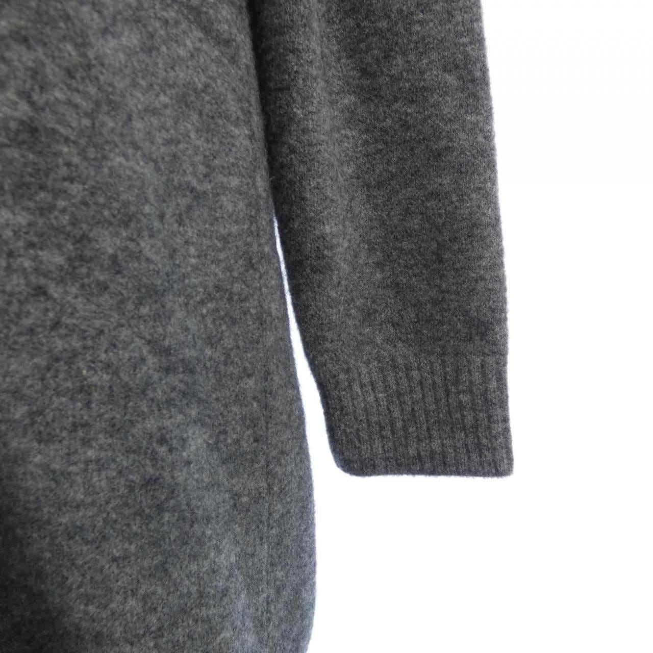 バレンシアガ BALENCIAGA 365844 T7101 ニット