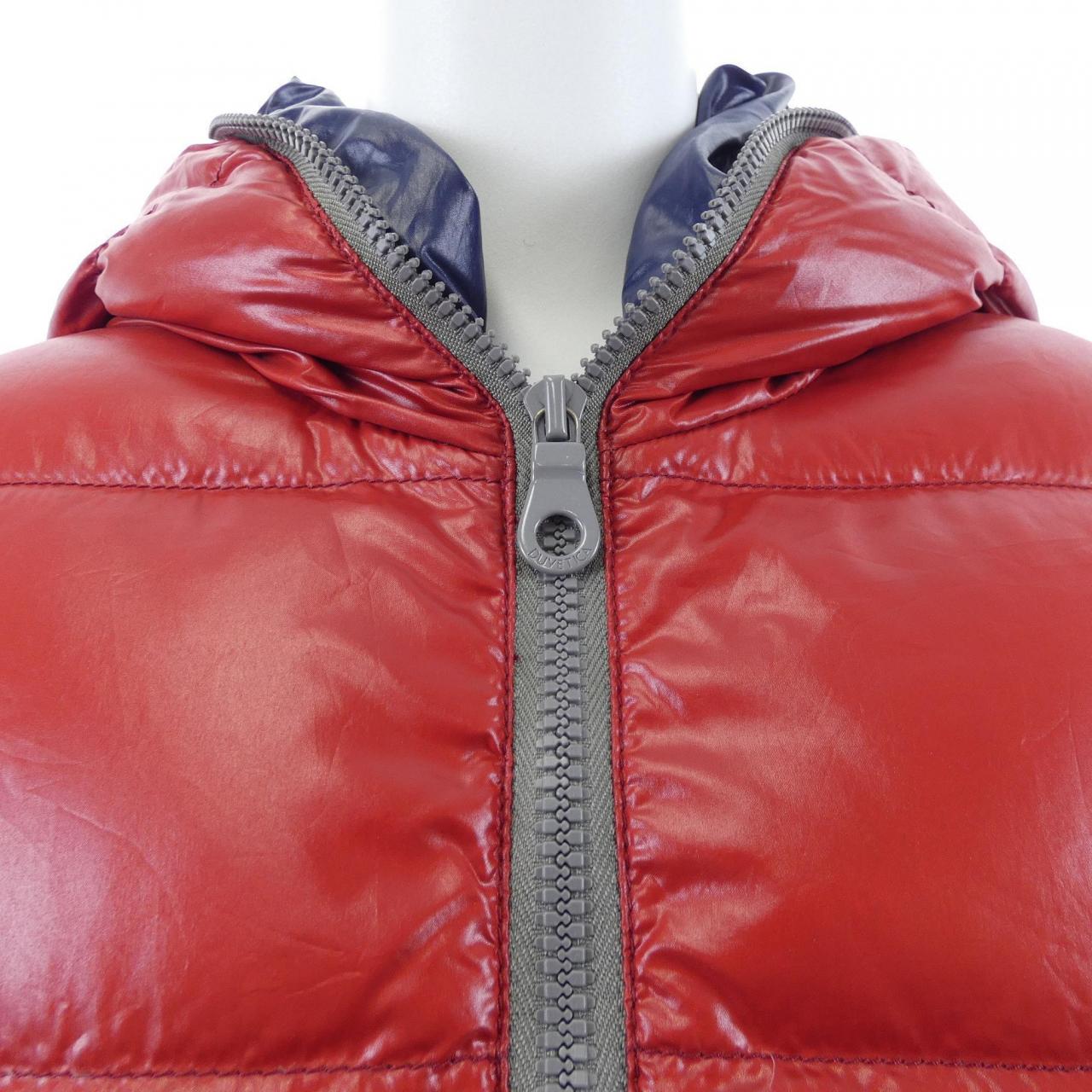 デュベティカ DUVETICA ダウンジャケット