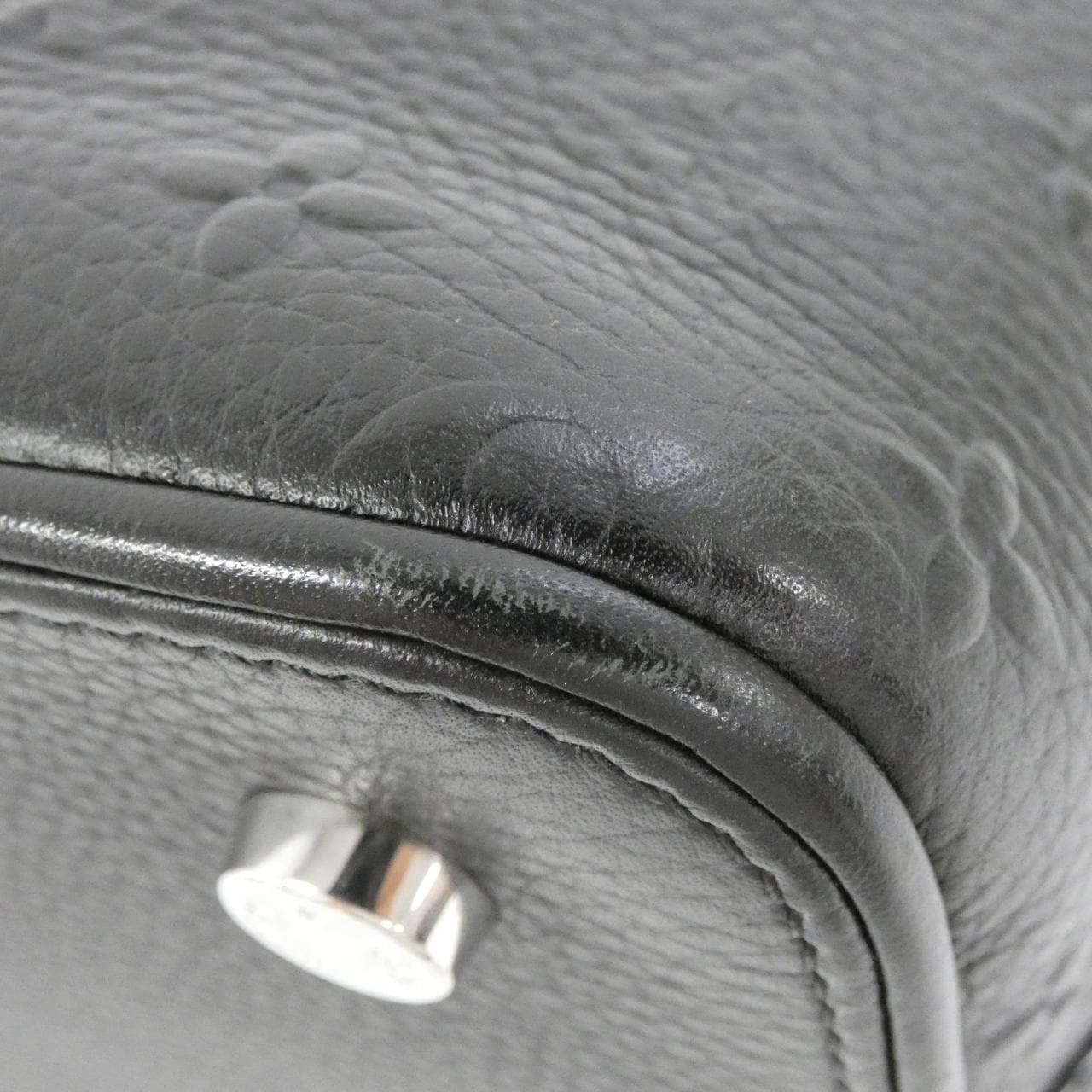 LOUIS VUITTON Monogram Revelation Lockit M40771 包