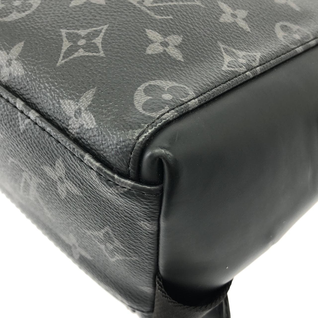 ルイヴィトン モノグラム エクリプス メッセンジャー ヴォワヤージュ PM M40511 ショルダーバッグ