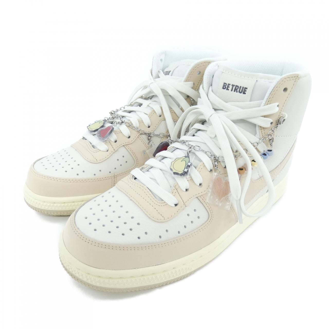 ナイキ NIKE FD8638-100 スニーカー