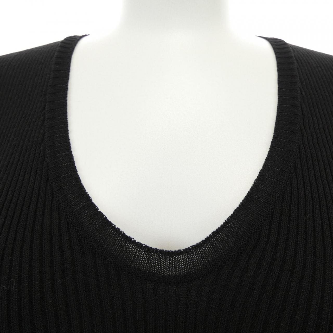 【ヴィンテージ】シャネル CHANEL P28461K00111 06P ニット