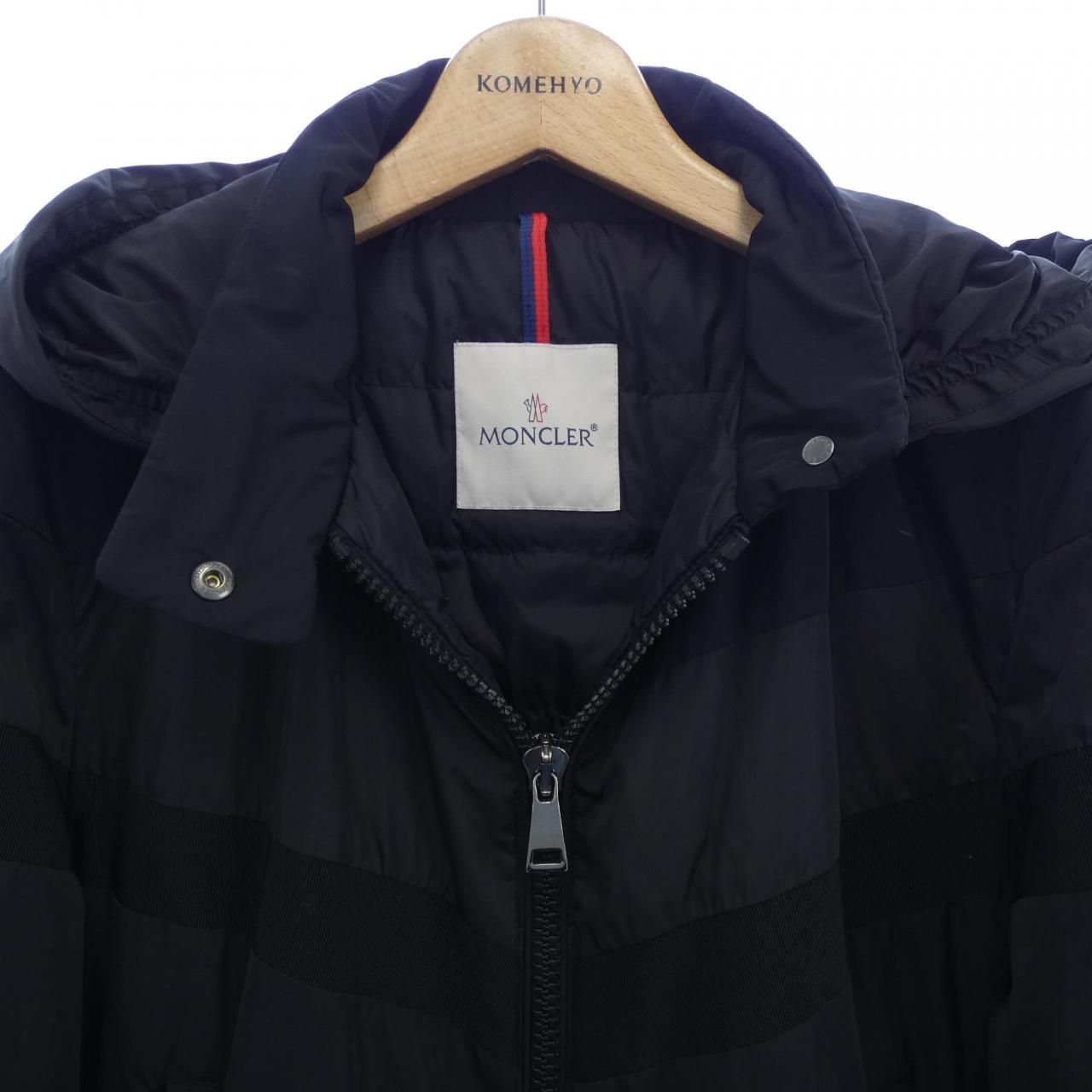 モンクレール MONCLER ダウンコート