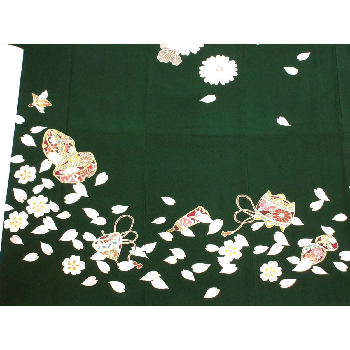 振袖　友禅金彩加工　刺繍入り