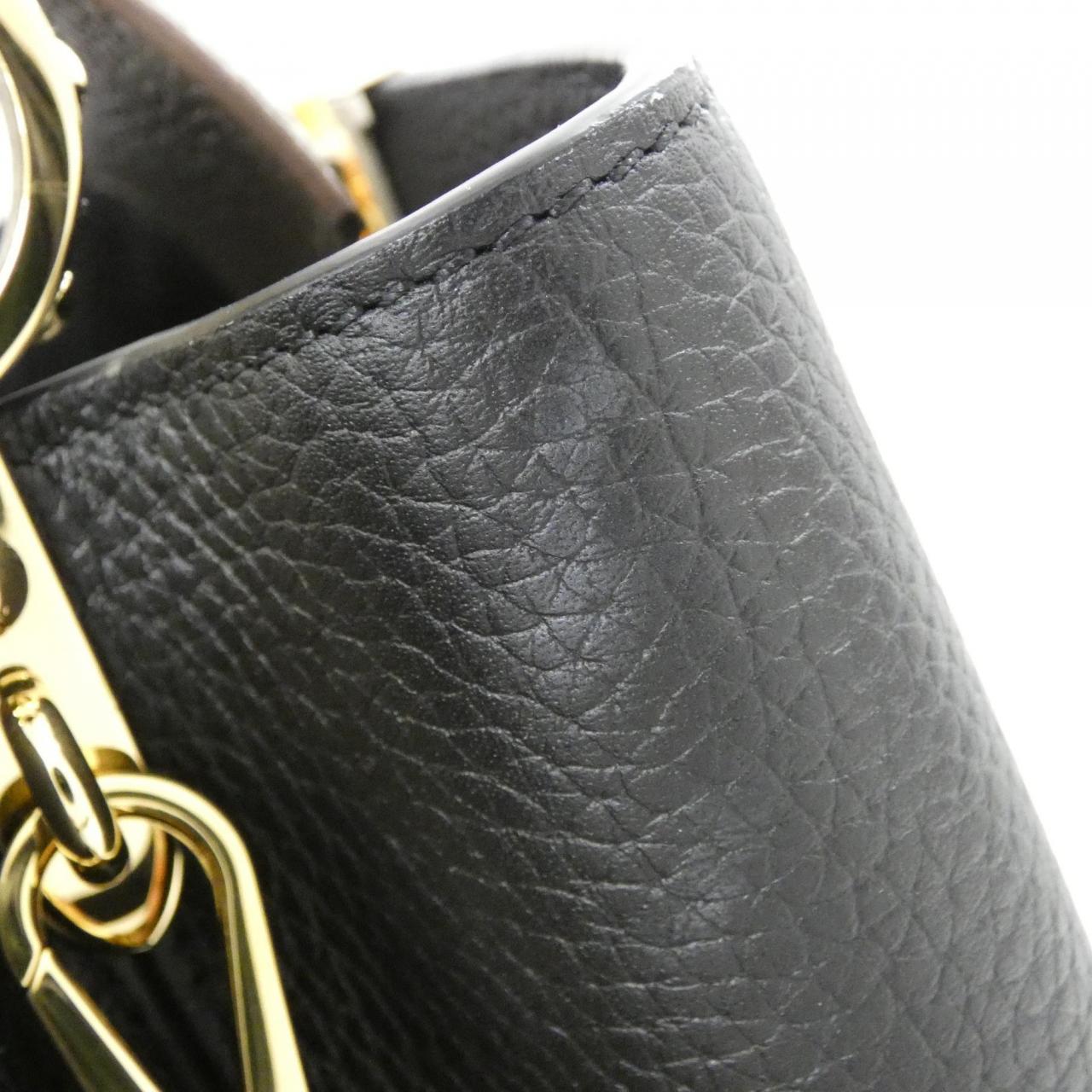 LOUIS VUITTON Capucines 小號包