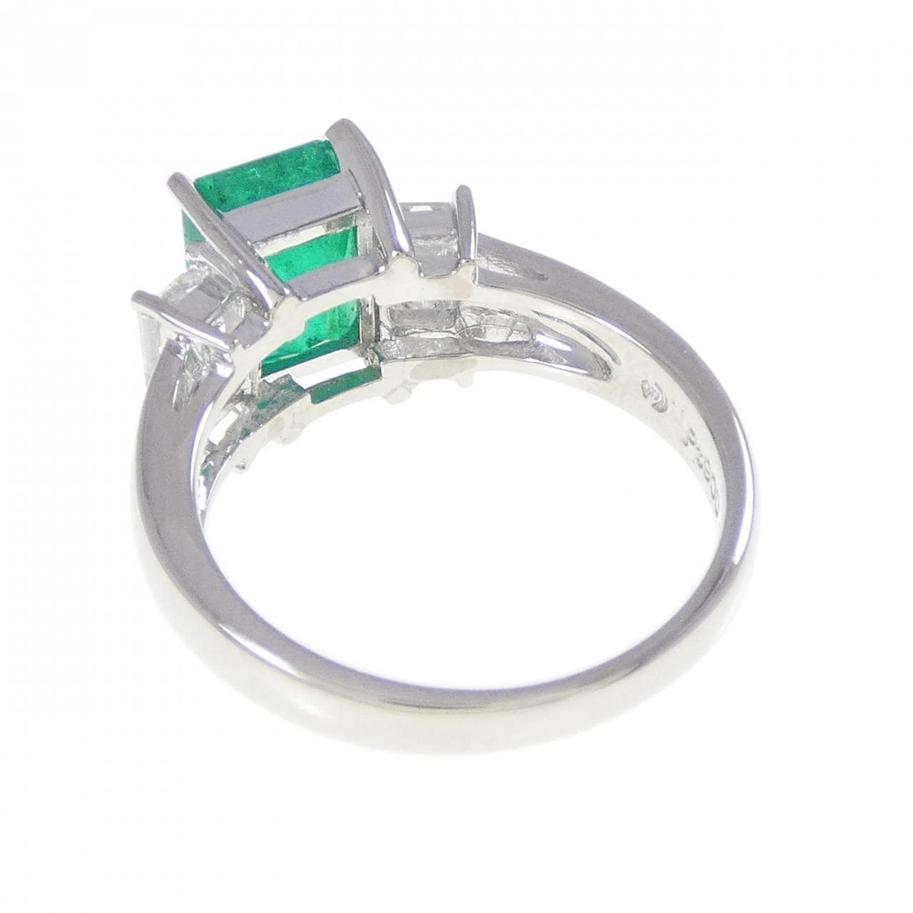 タサキ エメラルド リング 1.65CT