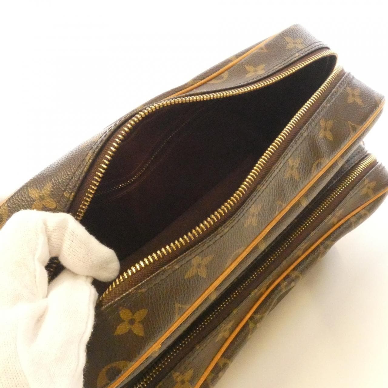 ルイヴィトン モノグラム ナイル M45244 ショルダーバッグ