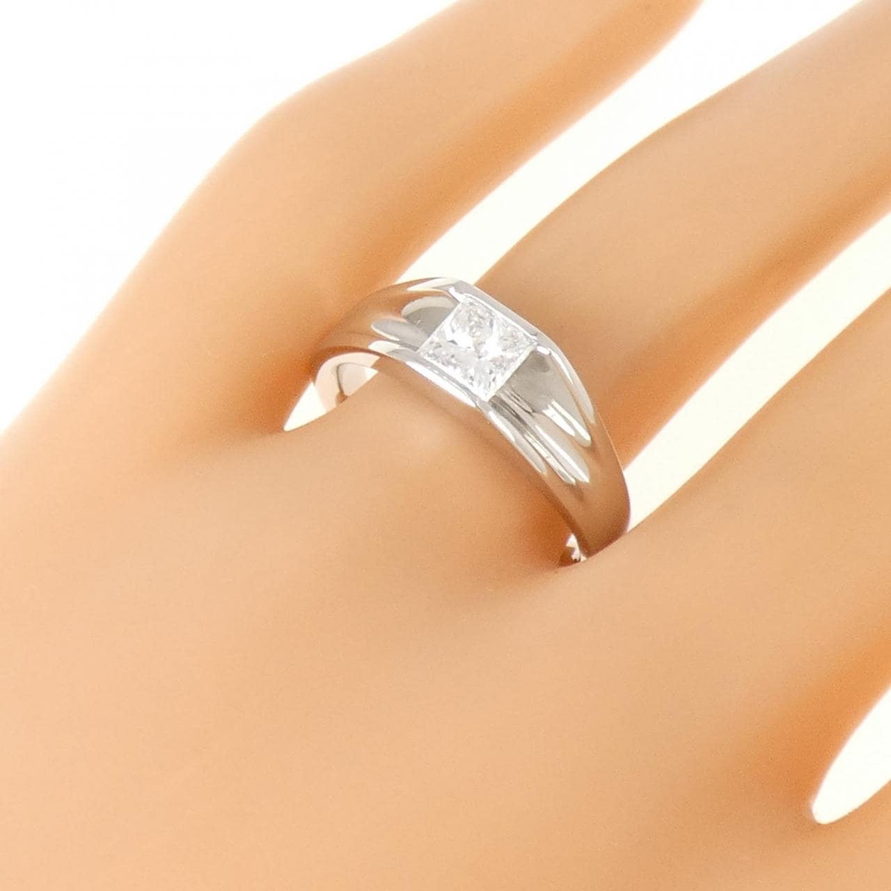 PT900 ダイヤモンド リング 0.617CT