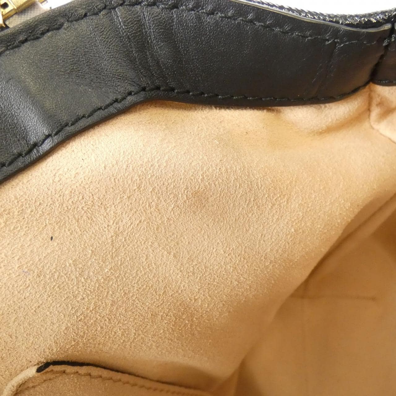 グッチ 547551 D6ZYB バッグ