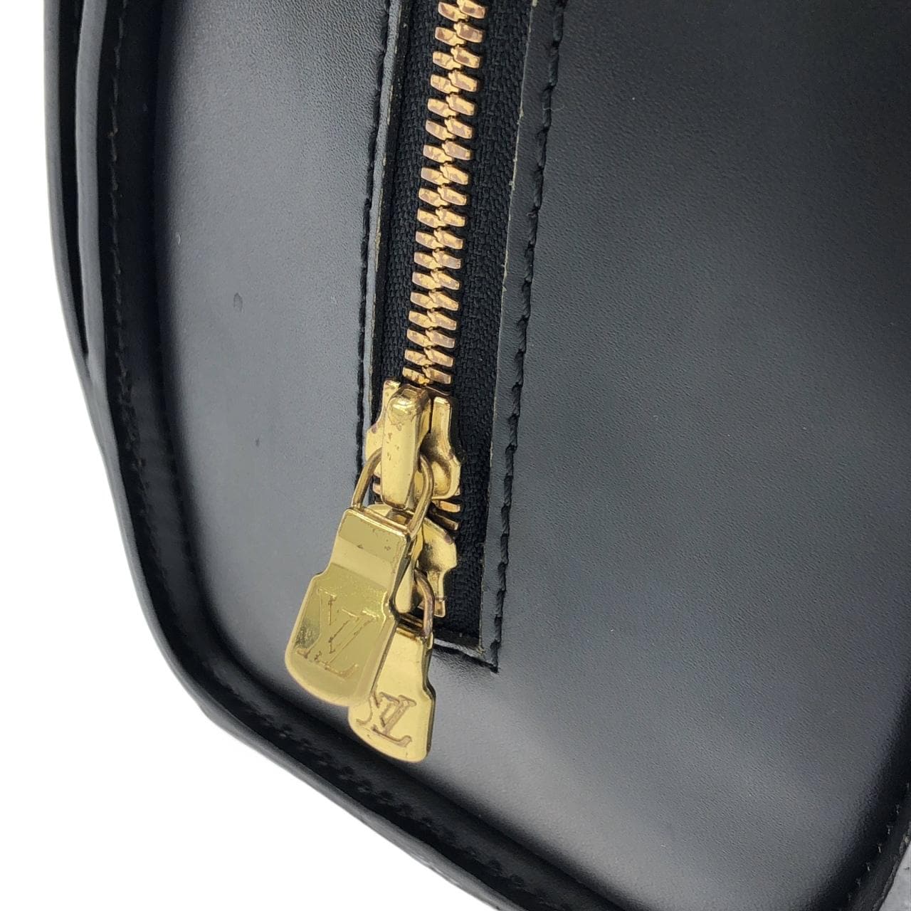 ルイヴィトン エピ ポンヌフ M52052 バッグ