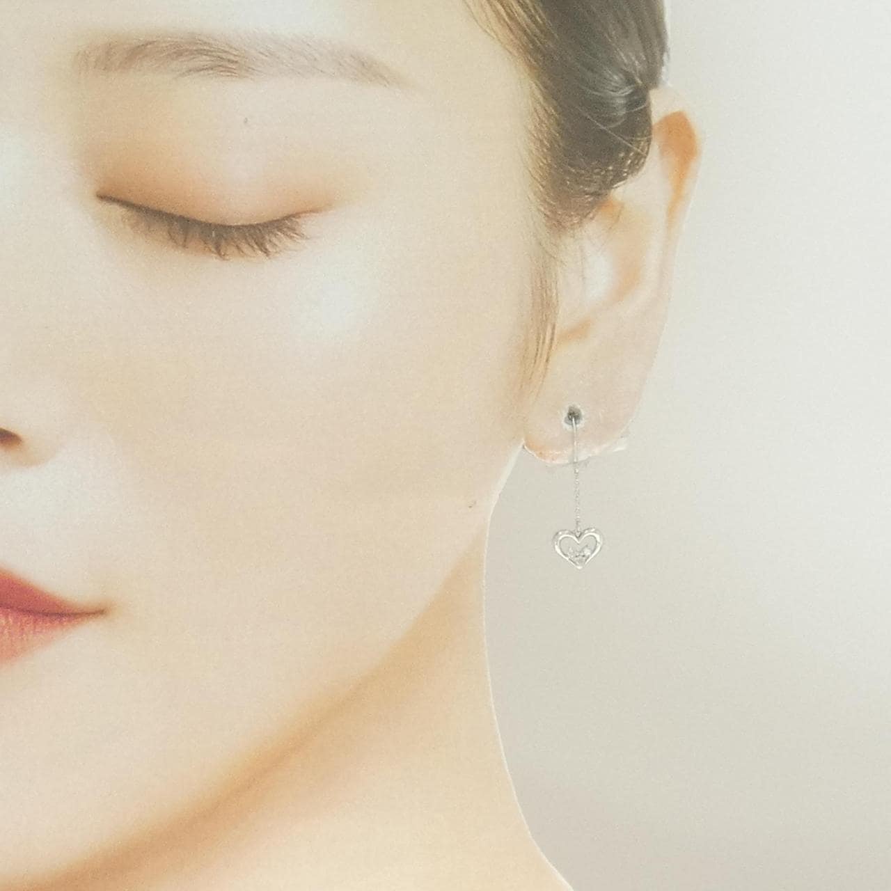 K10WG ハート ダイヤモンド ピアス 0.12CT