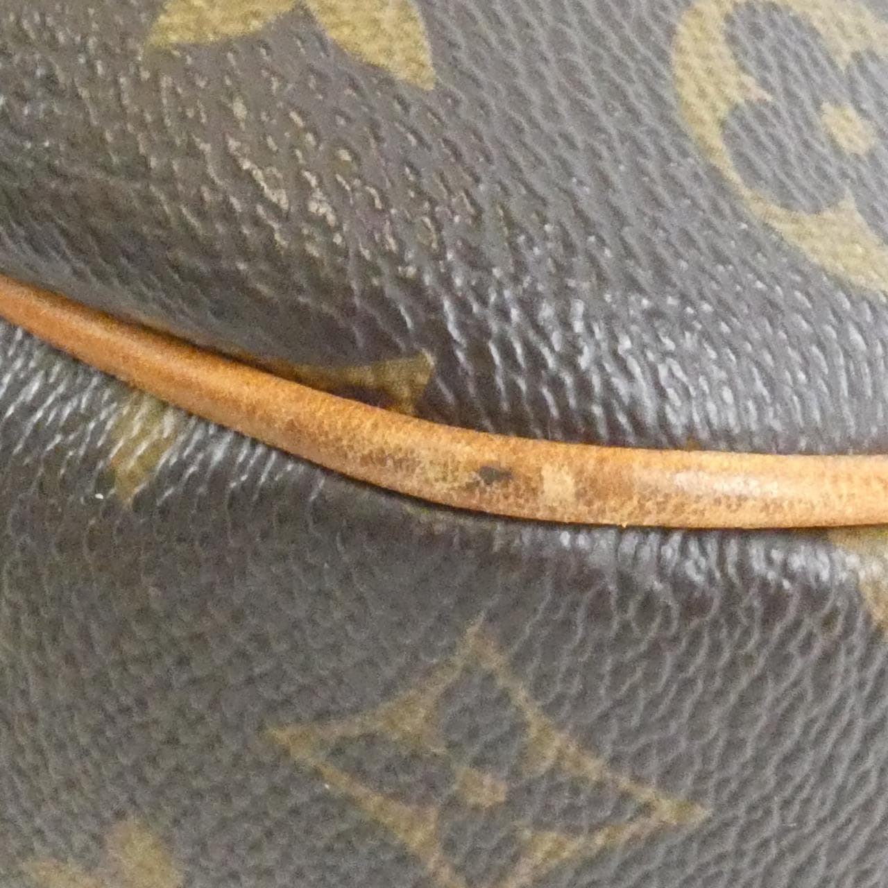 ルイヴィトン モノグラム ガリエラ PM M56382 ショルダーバッグ