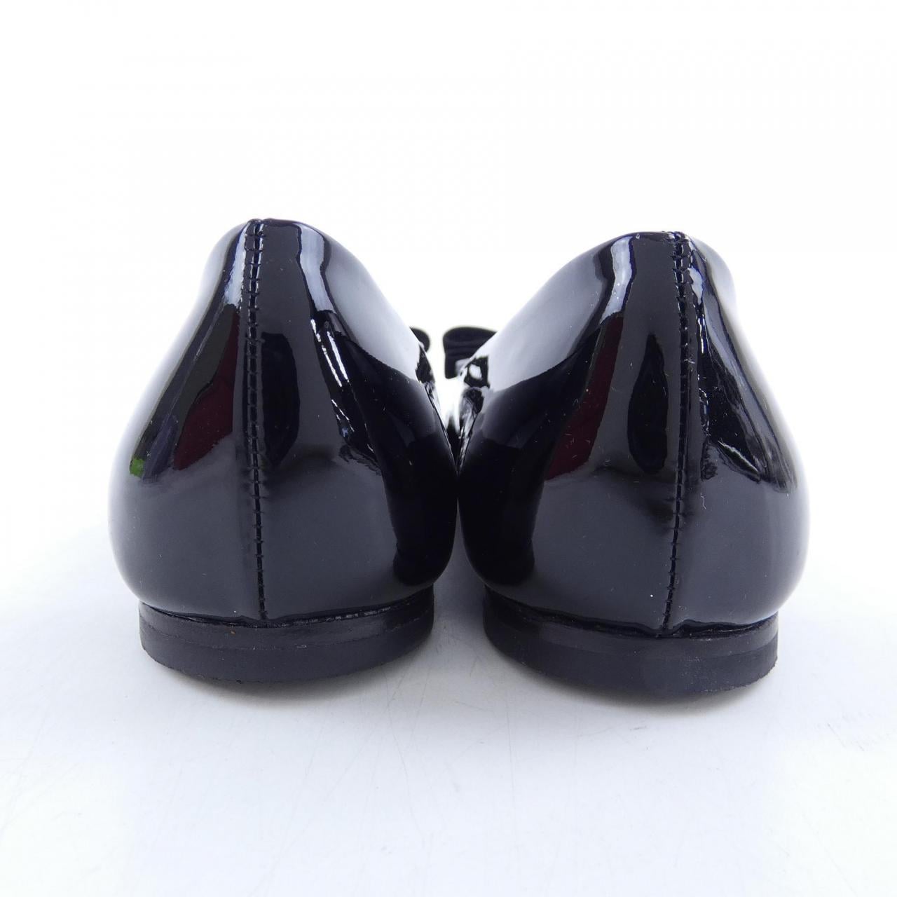 フェラガモ FERRAGAMO 0574556 フラットシューズ