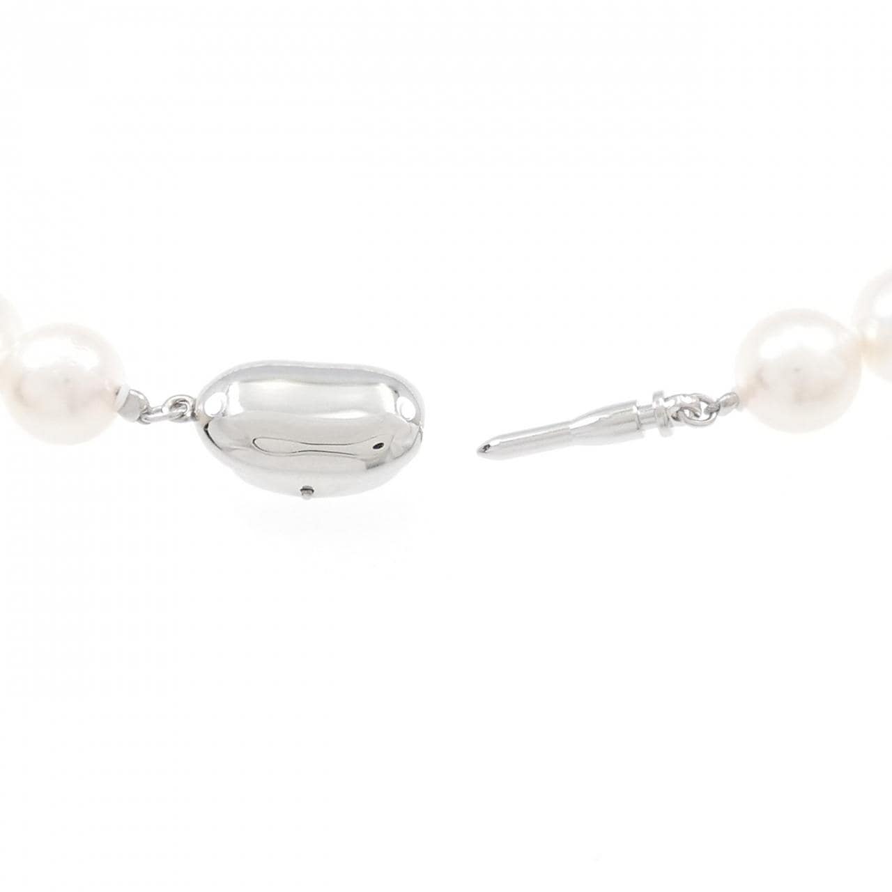 [BRAND NEW] Silver Clasp Akoya Pearl Necklace 8.5-9mm