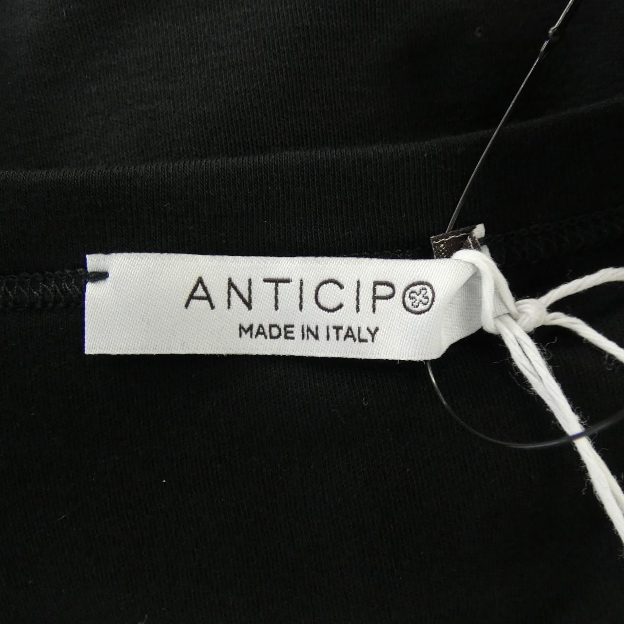 アンティーチポ ANTICIPO Tシャツ