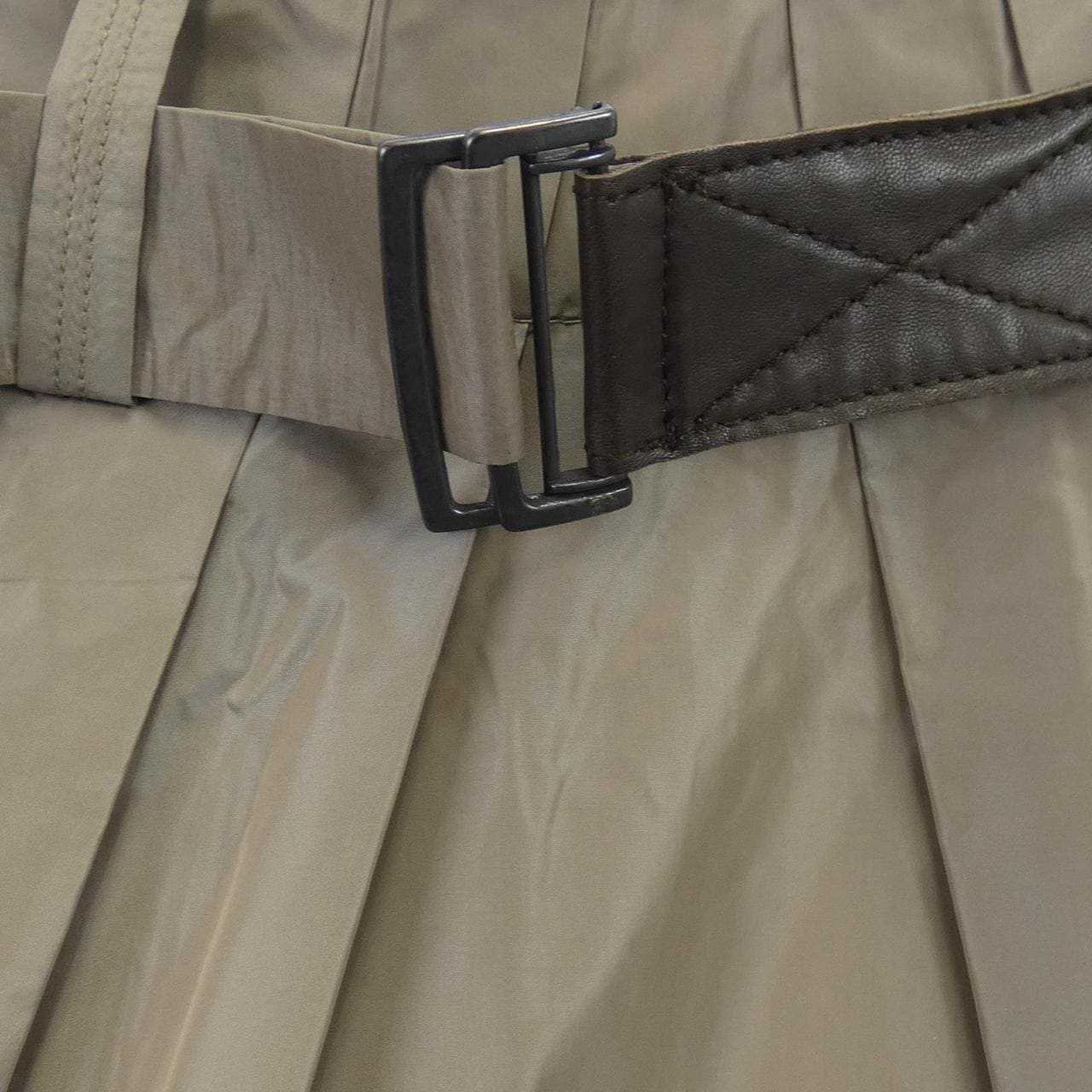 ブルネロクチネリ BRUNELLO CUCINELLI スカート