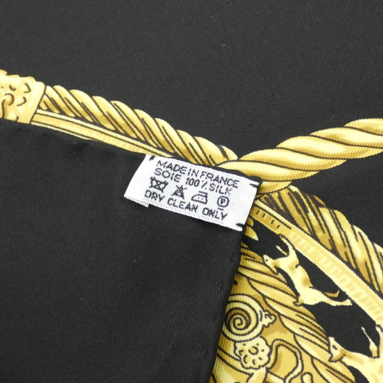 エルメス LES CAVALIERS　D'OR カレ スカーフ