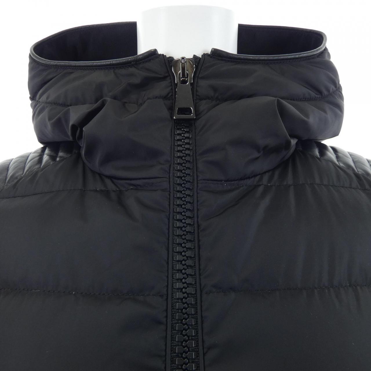 モンクレール MONCLER TETRA ダウンジャケット