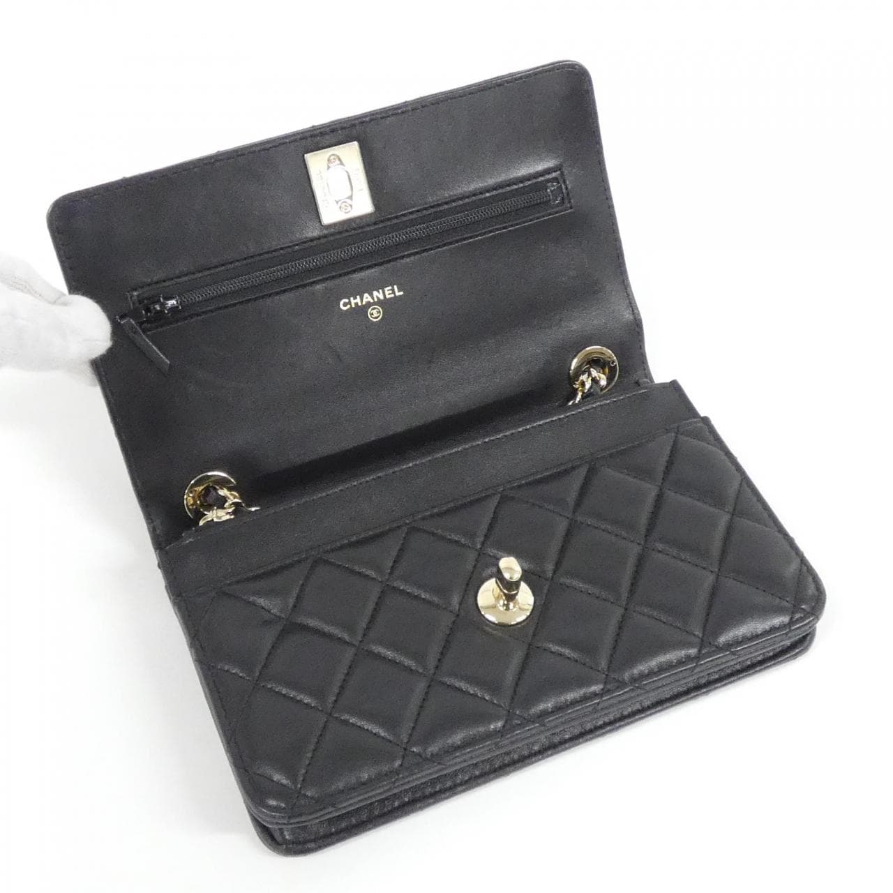 シャネル AP4323 チェーンウォレット