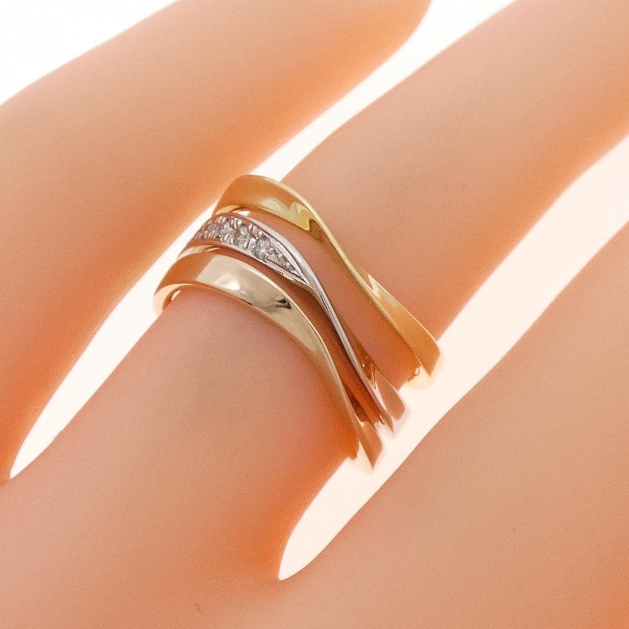 K18YG/PT900/K18PG ダイヤモンド リング 0.06CT