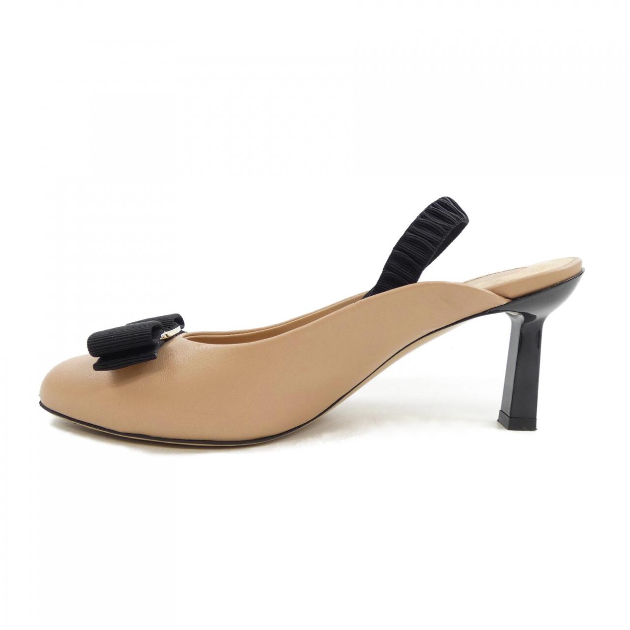 サルヴァトーレフェラガモ SALVATORE FERRAGAMO パンプス