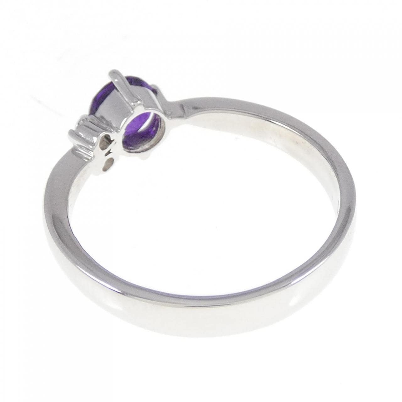 18KWG紫水晶戒指