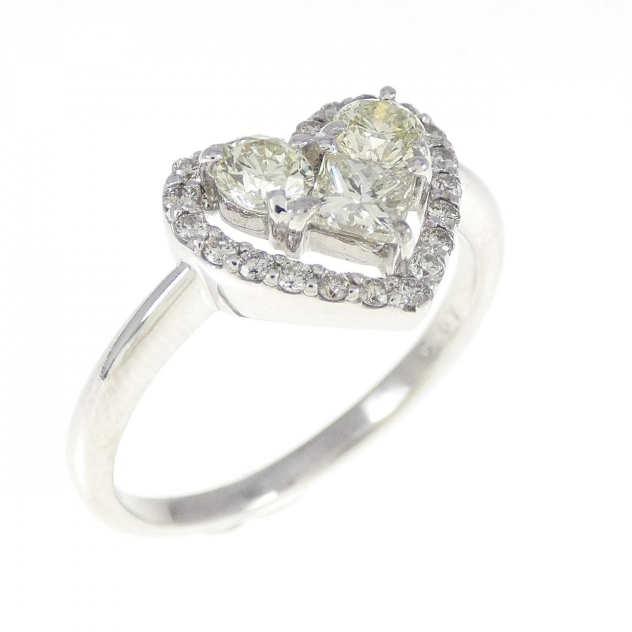 K18WG 心形钻石0.67CT
