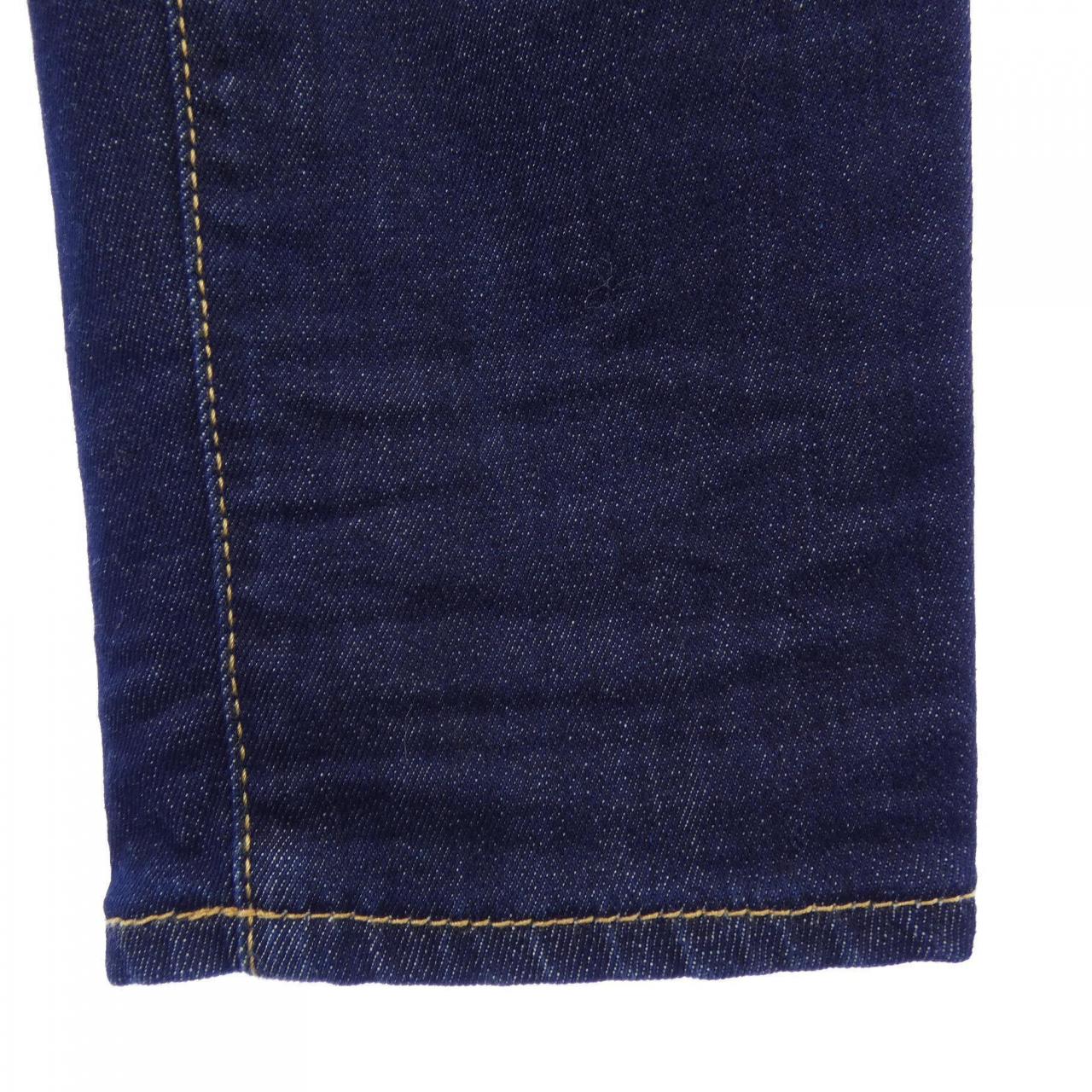 ディースクエアード DSQUARED2 S75LB0228 ジーンズ