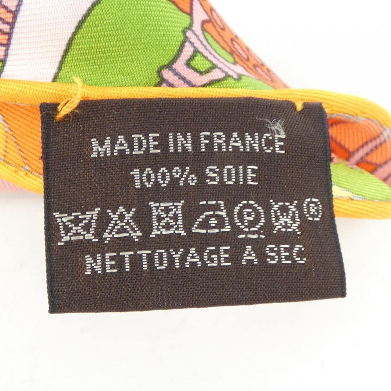 エルメス HERMES LE LABORATOIRE DU TEMPS 572702S トライアングルジェアン ショール