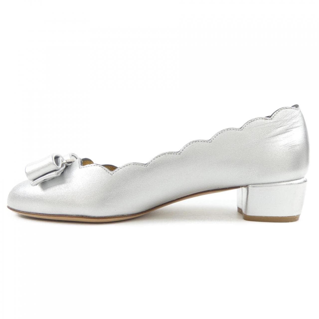 サルヴァトーレフェラガモ SALVATORE FERRAGAMO パンプス