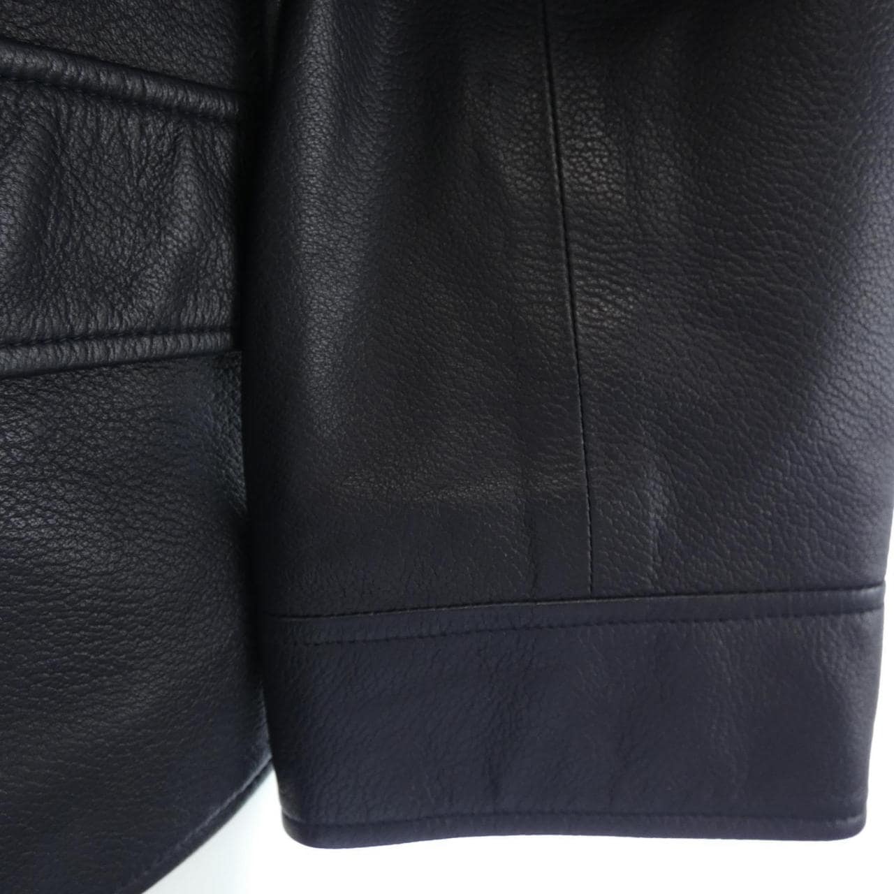 シャネル CHANEL P31142C00028 07P レザージャケット
