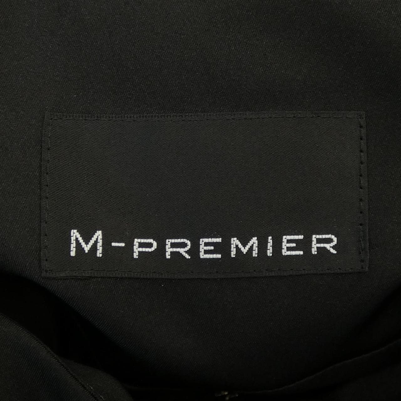 エムプルミエ M-Premier ダウンジャケット