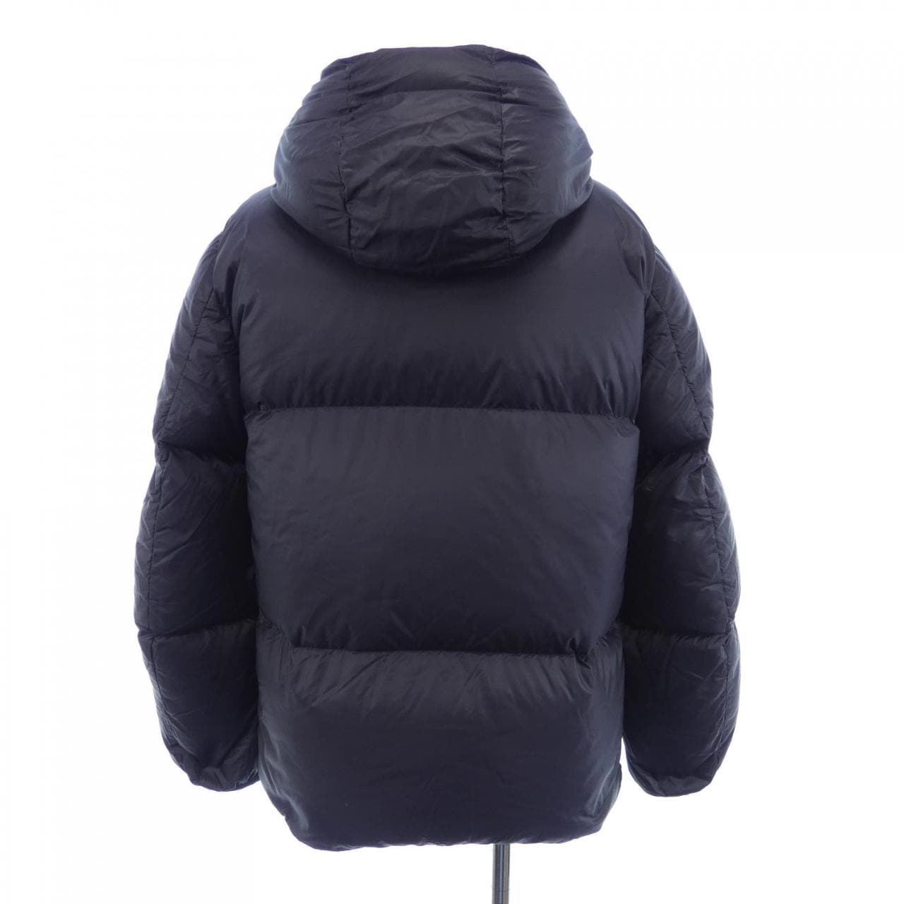 モンクレール MONCLER ダウンジャケット