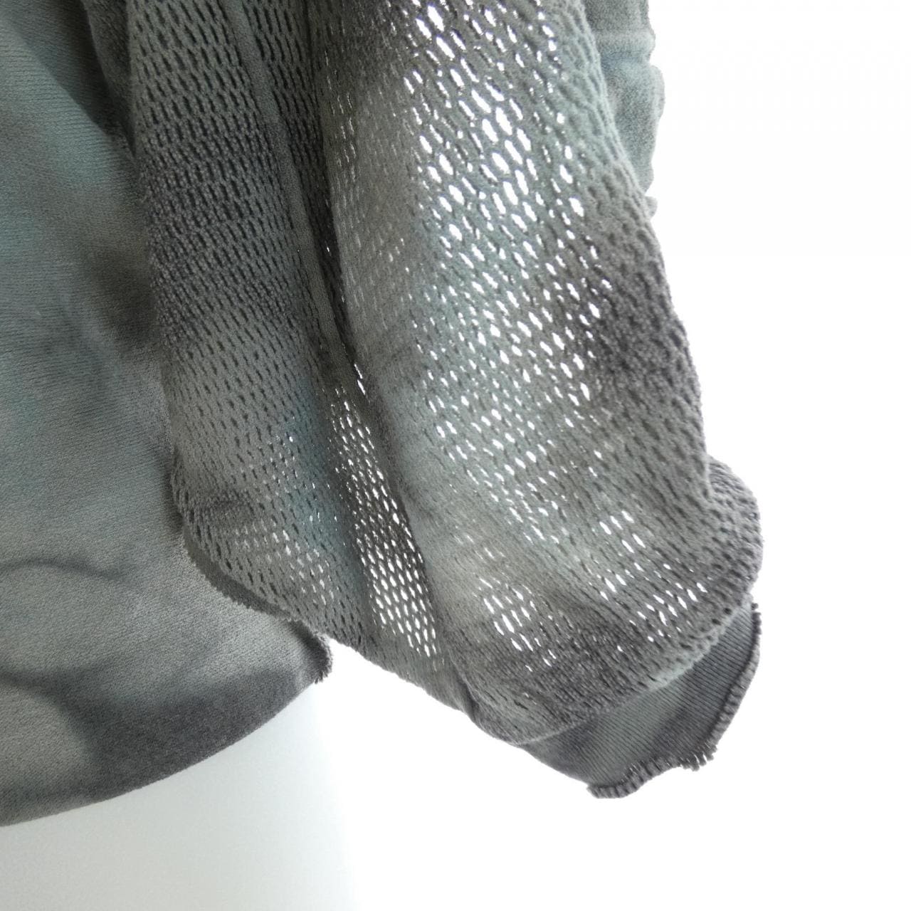 イッセイミヤケ ISSEY MIYAKE 1F92KK018 トップス