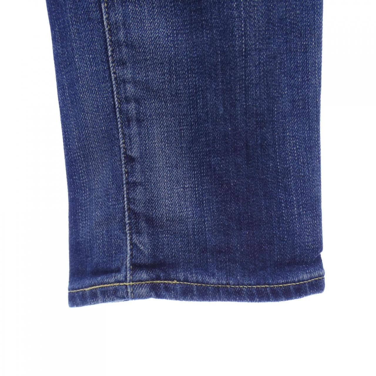 RED CARD jeans