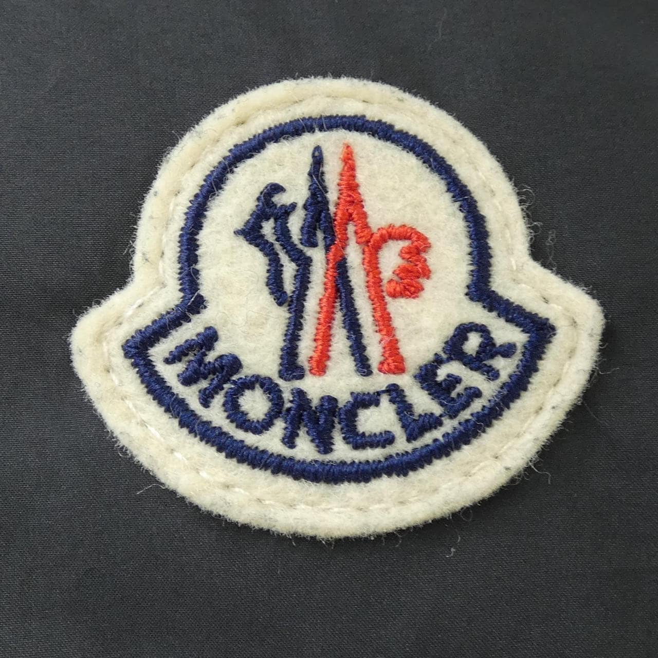 モンクレール MONCLER CARDAMINE ダウンベスト