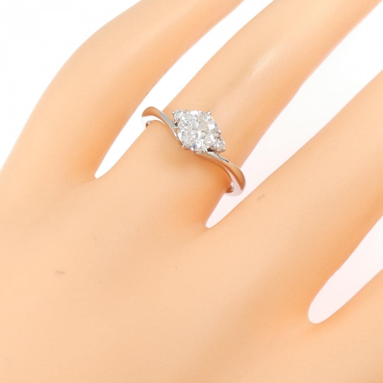 PT900 ダイヤモンド リング 0.682CT F SI1 EXT H&C