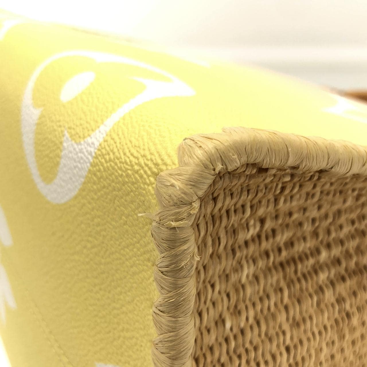 ルイヴィトン モノグラム ジャイアント(バイ ザ プール) オンザゴー GM M57889 バッグ