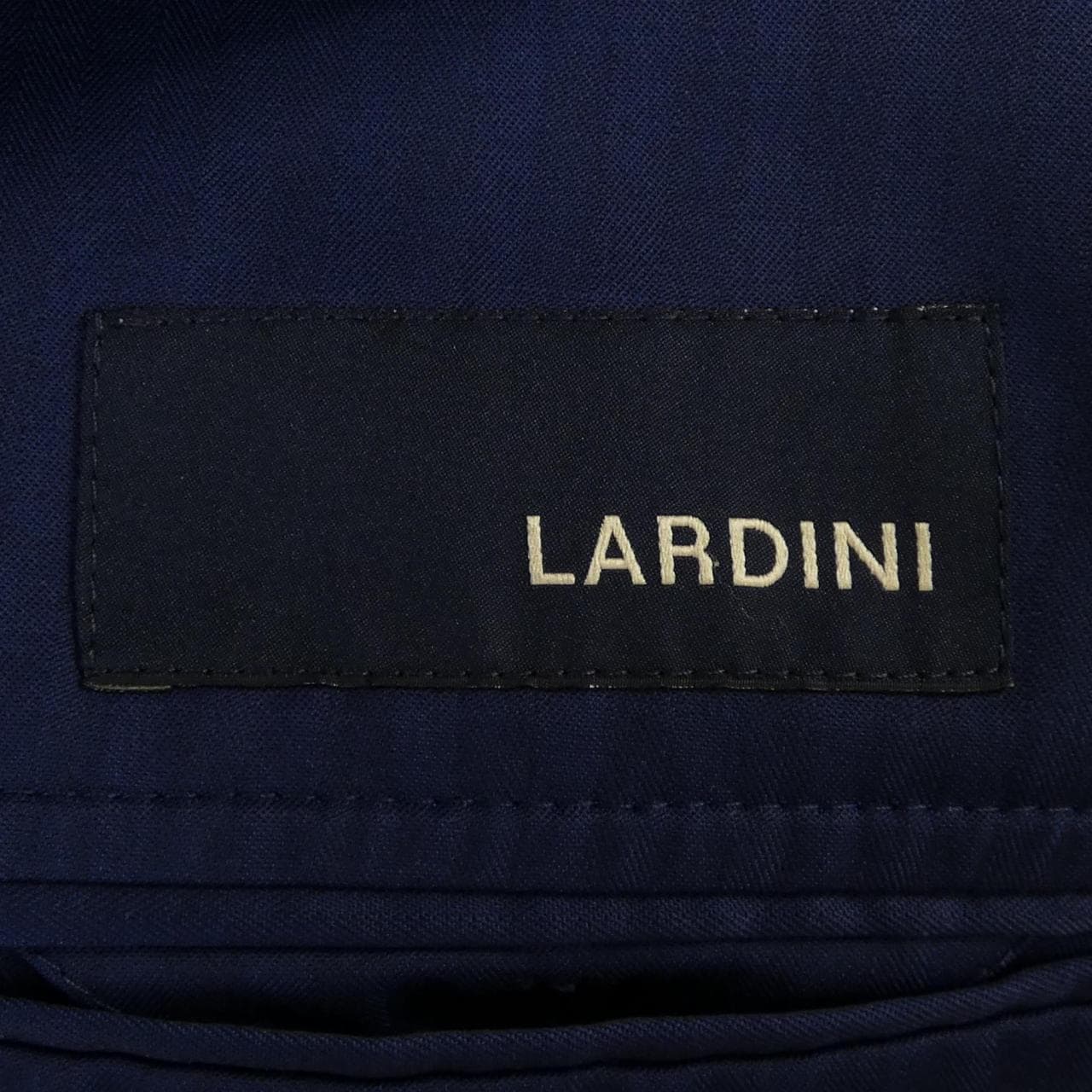 ラルディーニ LARDINI スーツ