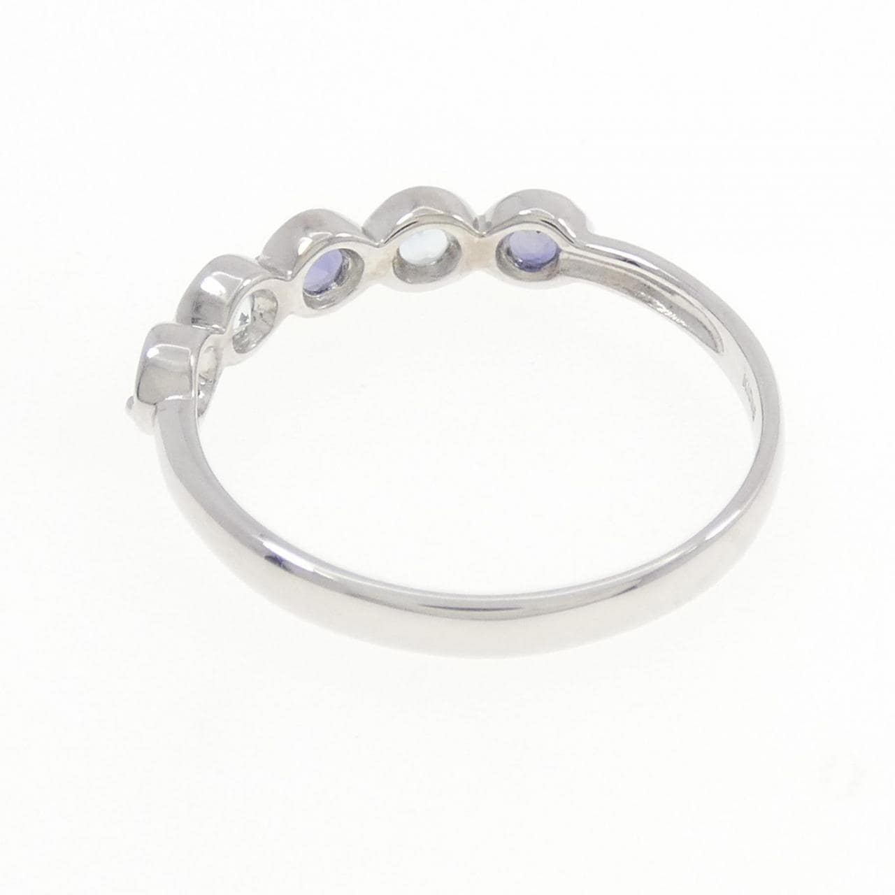 K10WG Aquamarine ring