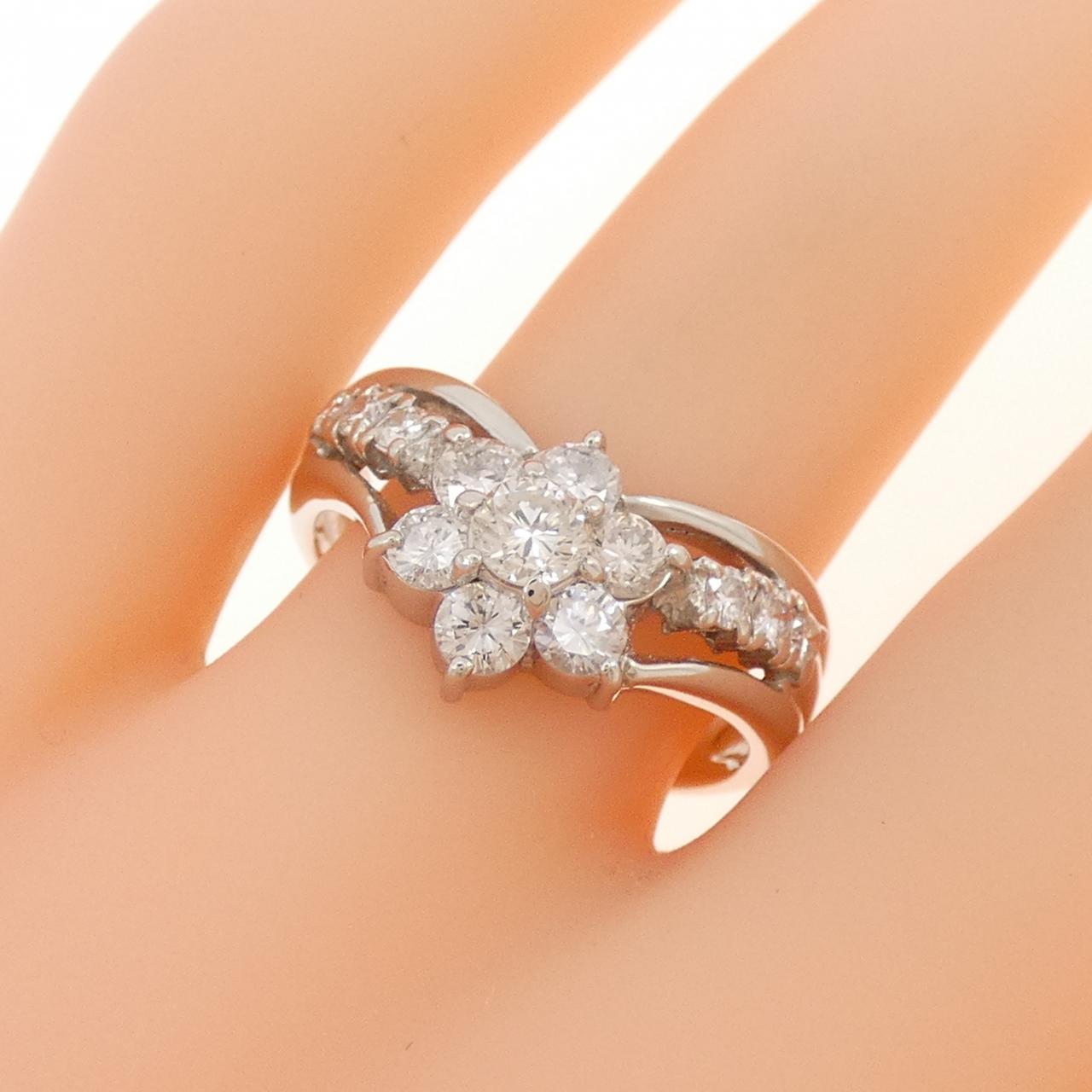 PT900 フラワー ダイヤモンド リング 1.027CT