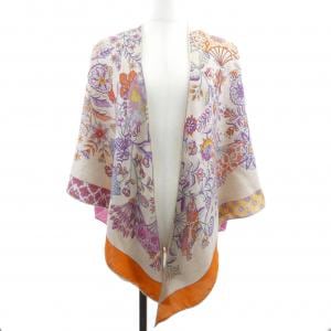 エルメス HERMES FLEURS ET PAPILLONS DE TISSUS H362786S トライアングルジェアン STOLE