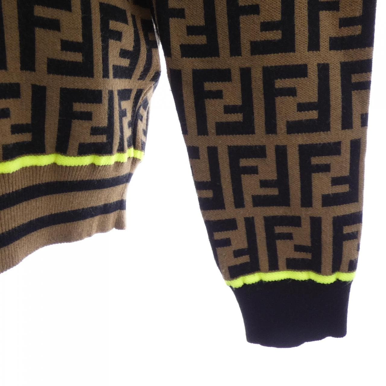 フェンディ FENDI FZY780 A7UB ニット